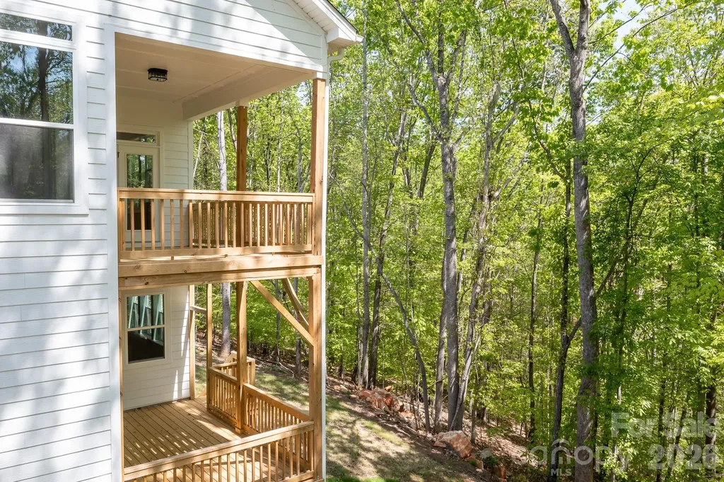 131 High Lake Drive Statesville NC 28677