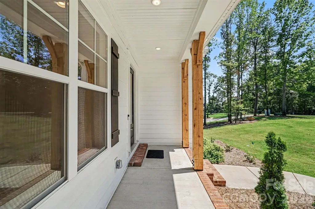 131 High Lake Drive Statesville NC 28677