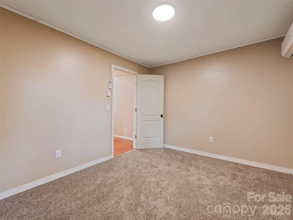 157 Highland Terrace Clyde NC 28721
