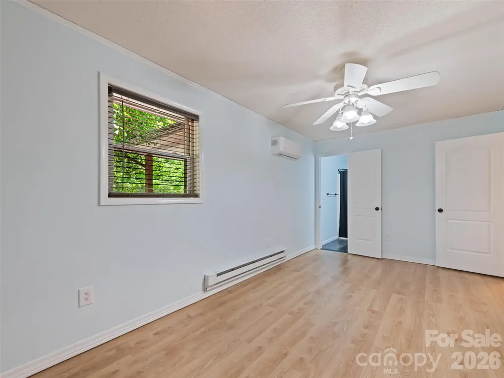 157 Highland Terrace Clyde NC 28721