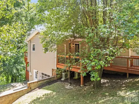 157 Highland Terrace Clyde NC 28721
