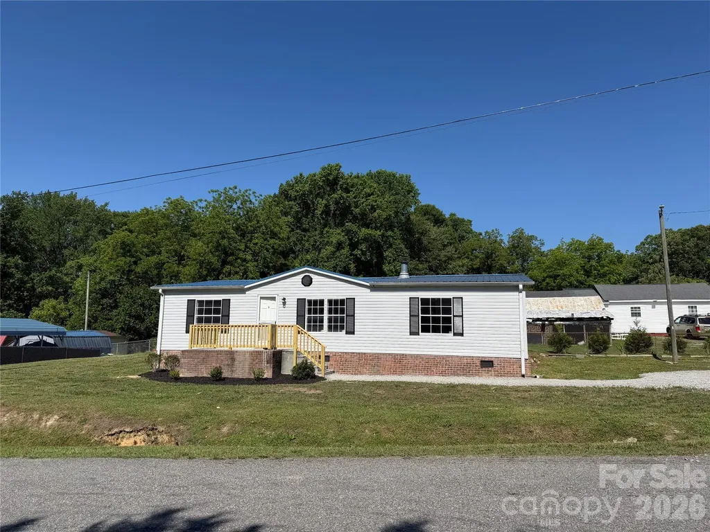 222 E Maine Avenue Bessemer City NC 28016