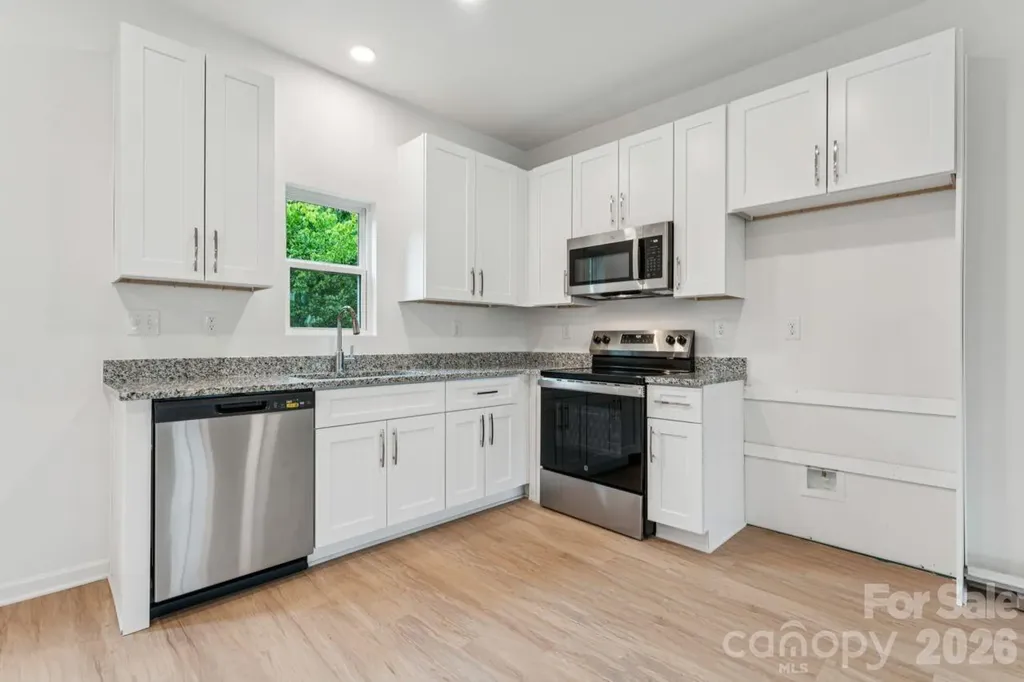 1005 Glenview Avenue Gastonia NC 28054