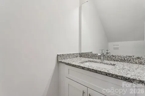 1005 Glenview Avenue Gastonia NC 28054