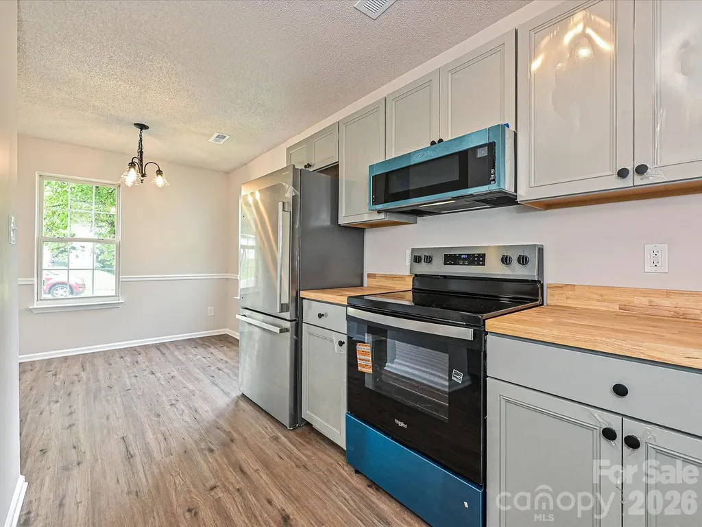 3629 Silver Ore Lane Charlotte NC 28216