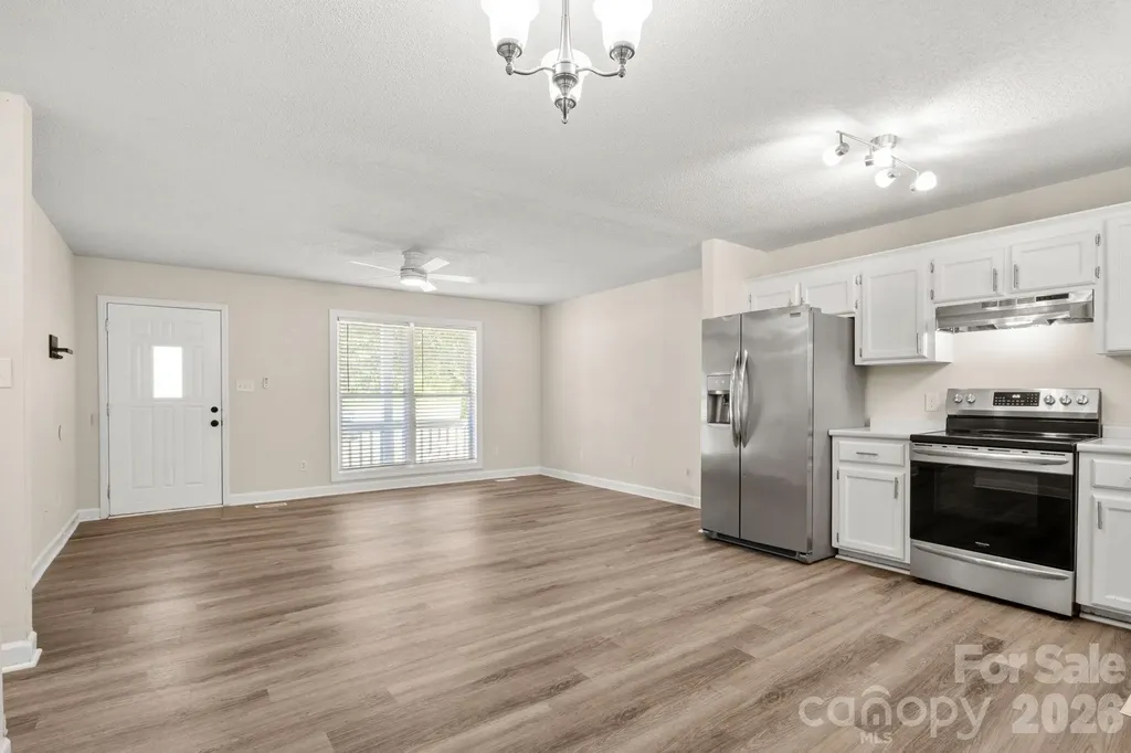 1502 E Main Street Cherryville NC 28021