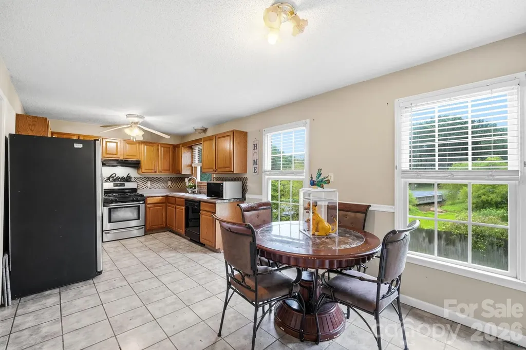 1114 Lakeview Street Kannapolis NC 28083