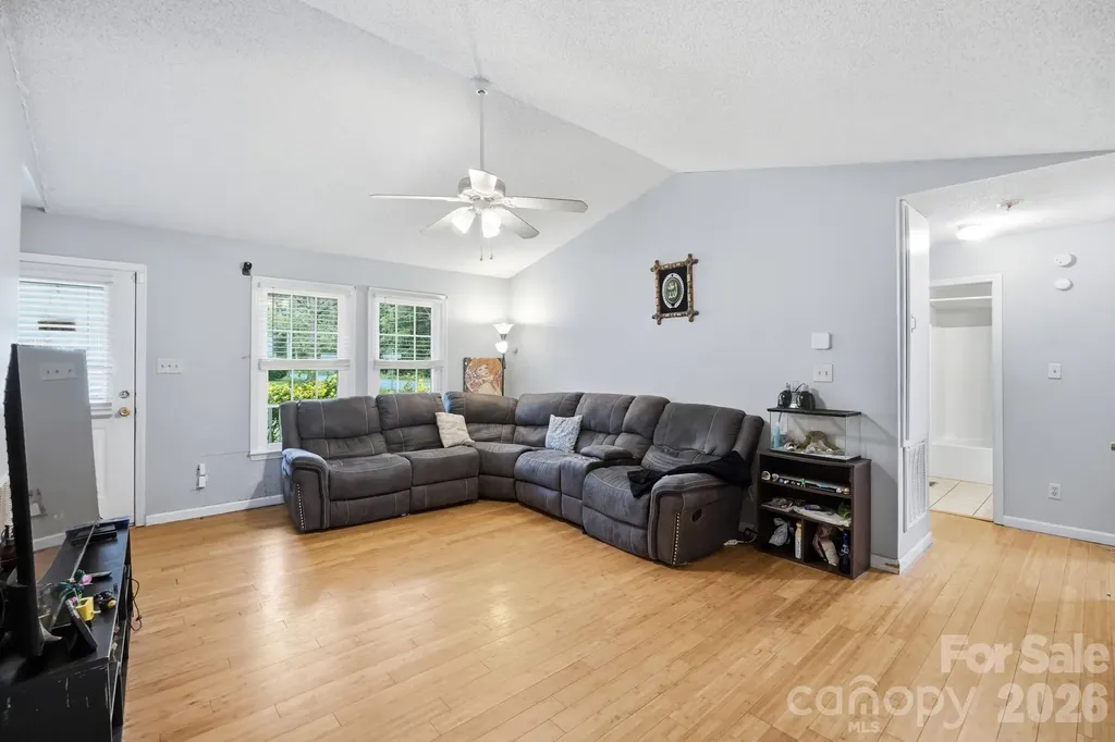 1114 Lakeview Street Kannapolis NC 28083