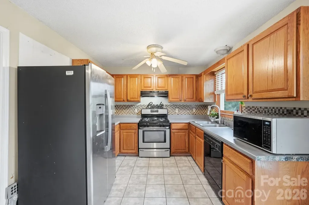 1114 Lakeview Street Kannapolis NC 28083