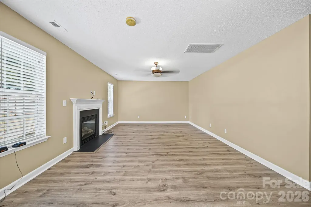 9233 Simonton Drive Charlotte NC 28269