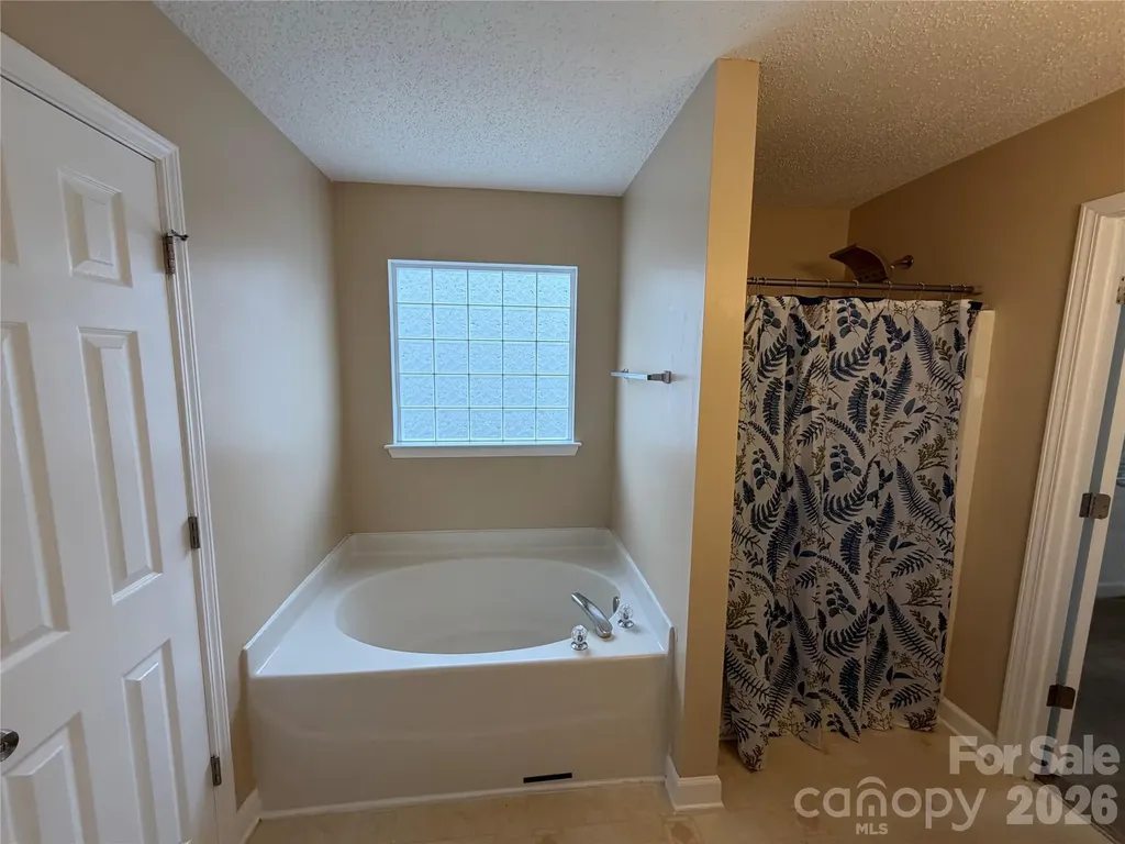 9233 Simonton Drive Charlotte NC 28269