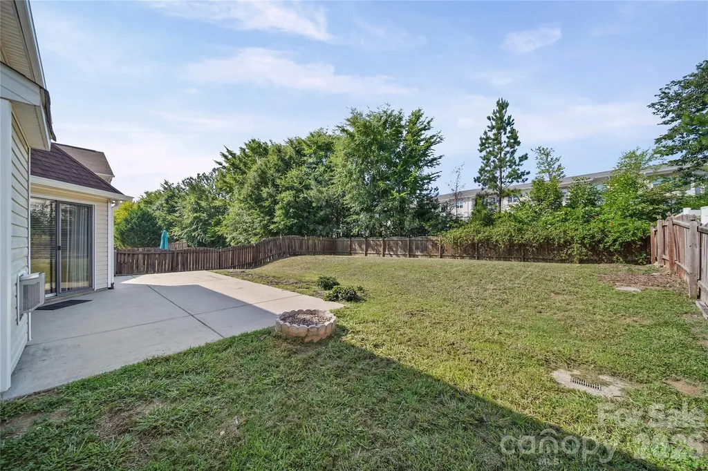 9233 Simonton Drive Charlotte NC 28269