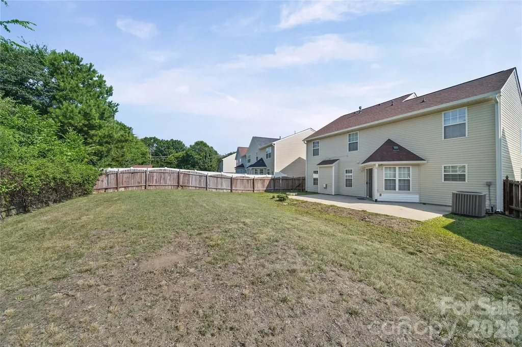 9233 Simonton Drive Charlotte NC 28269