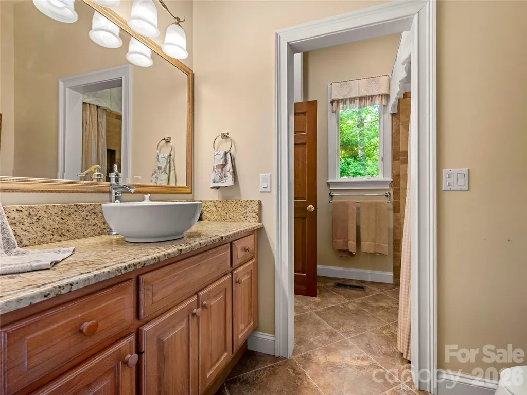 110 Little Cherokee Ridge Hendersonville NC 28739