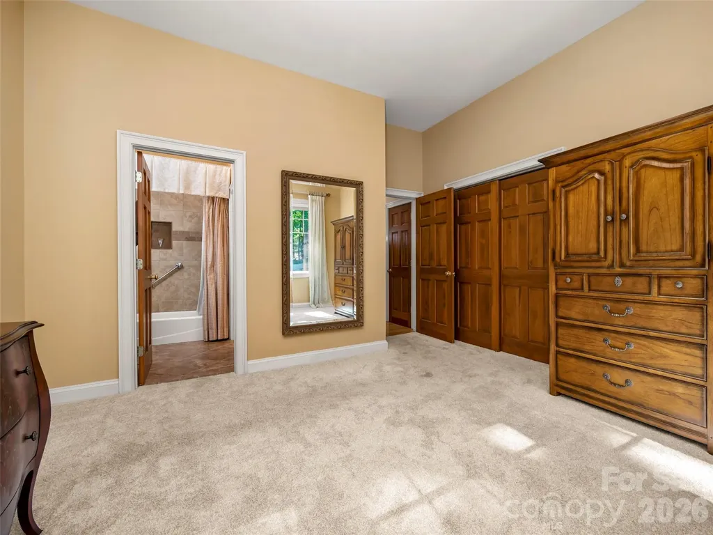 110 Little Cherokee Ridge Hendersonville NC 28739