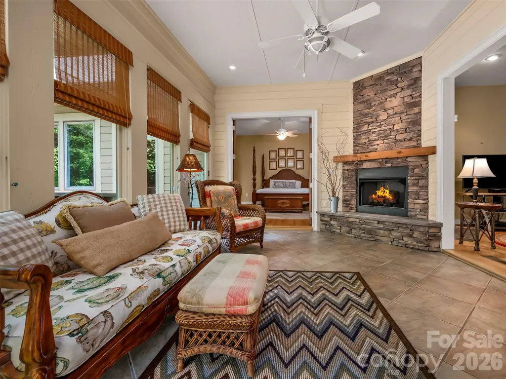 110 Little Cherokee Ridge Hendersonville NC 28739