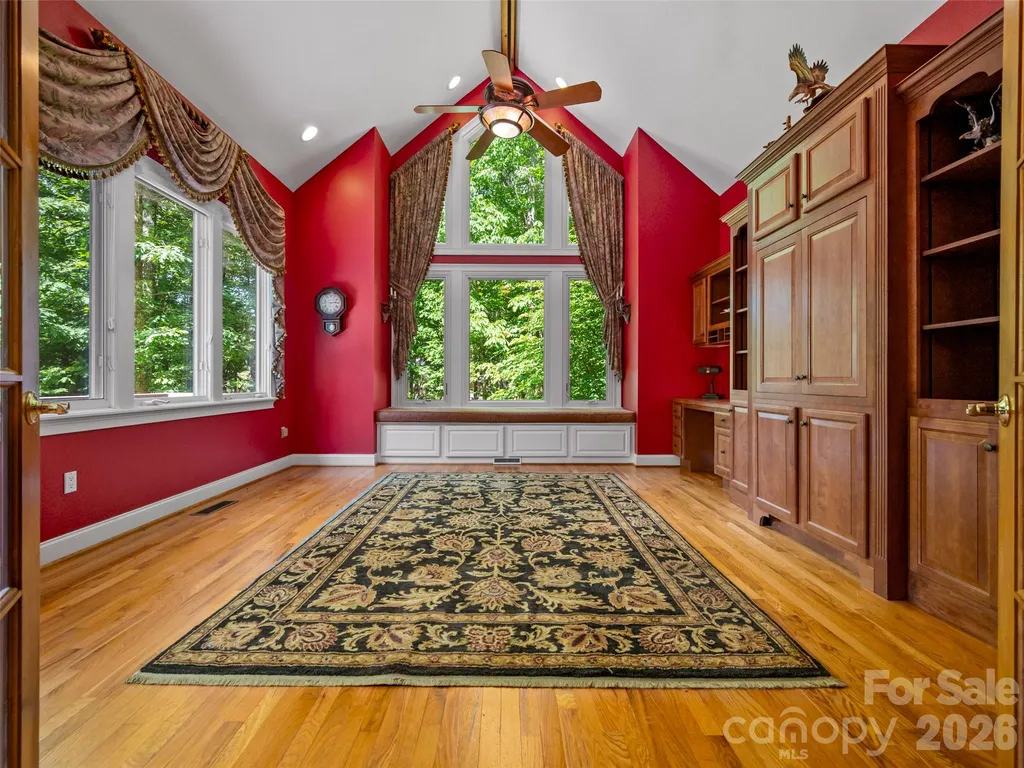 110 Little Cherokee Ridge Hendersonville NC 28739