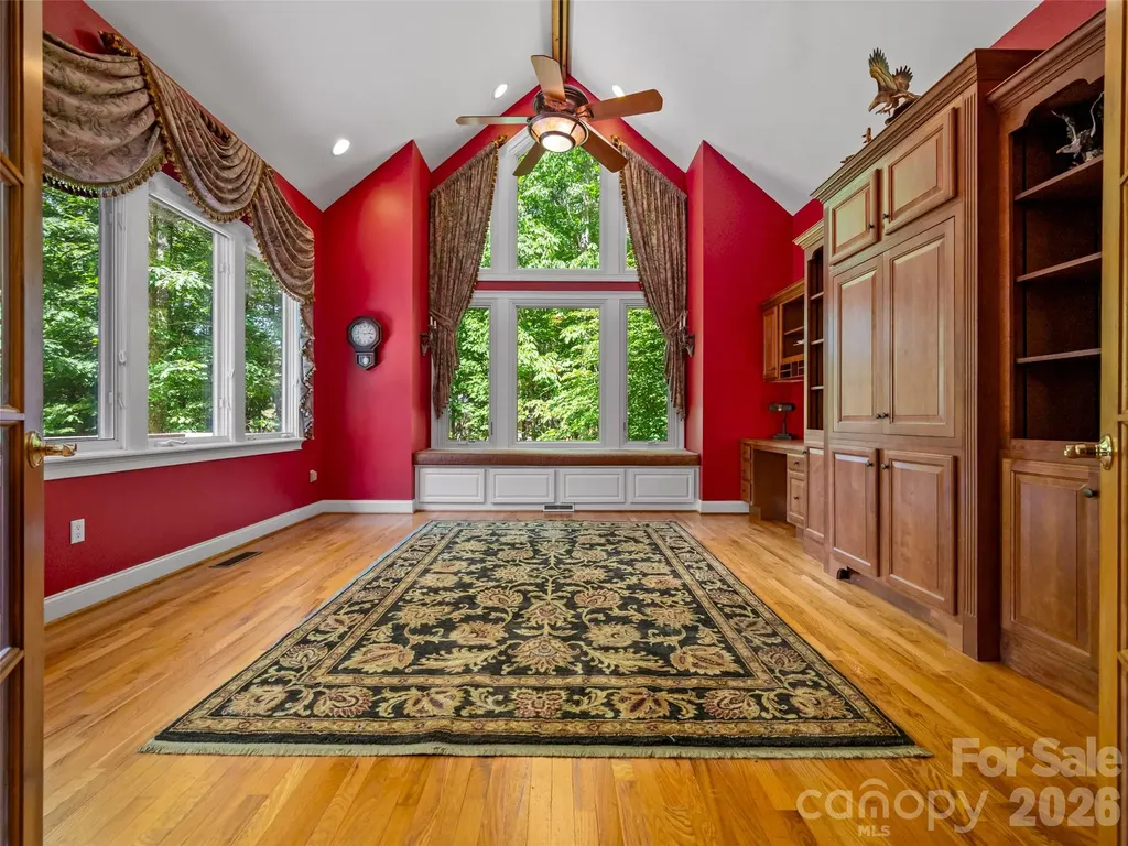110 Little Cherokee Ridge Hendersonville NC 28739
