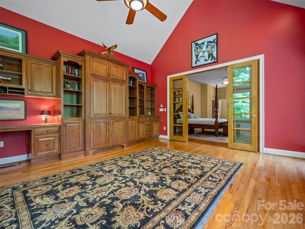 110 Little Cherokee Ridge Hendersonville NC 28739