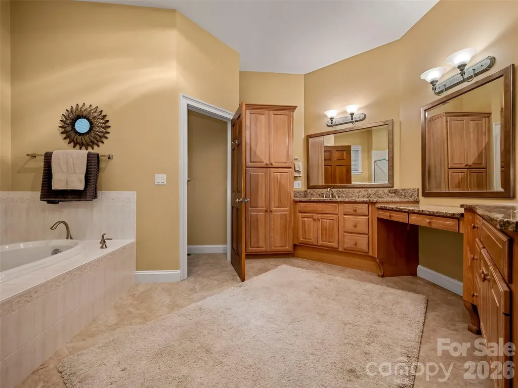 110 Little Cherokee Ridge Hendersonville NC 28739