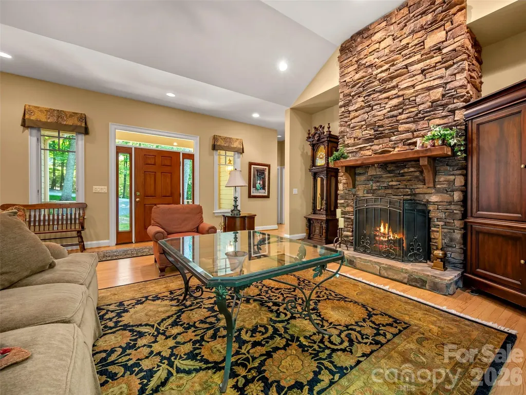 110 Little Cherokee Ridge Hendersonville NC 28739