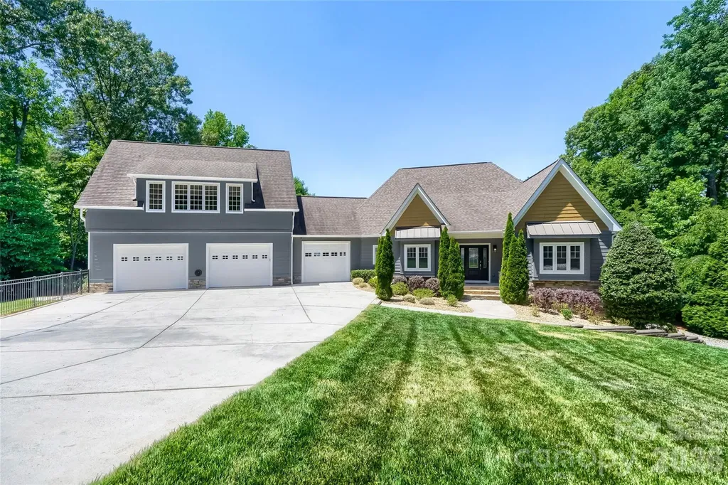 136 Bridlewood Drive Mooresville NC 28117