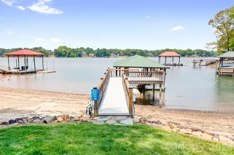 136 Bridlewood Drive Mooresville NC 28117