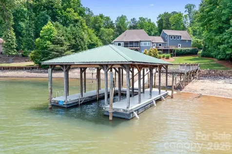 136 Bridlewood Drive Mooresville NC 28117