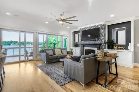 136 Bridlewood Drive Mooresville NC 28117