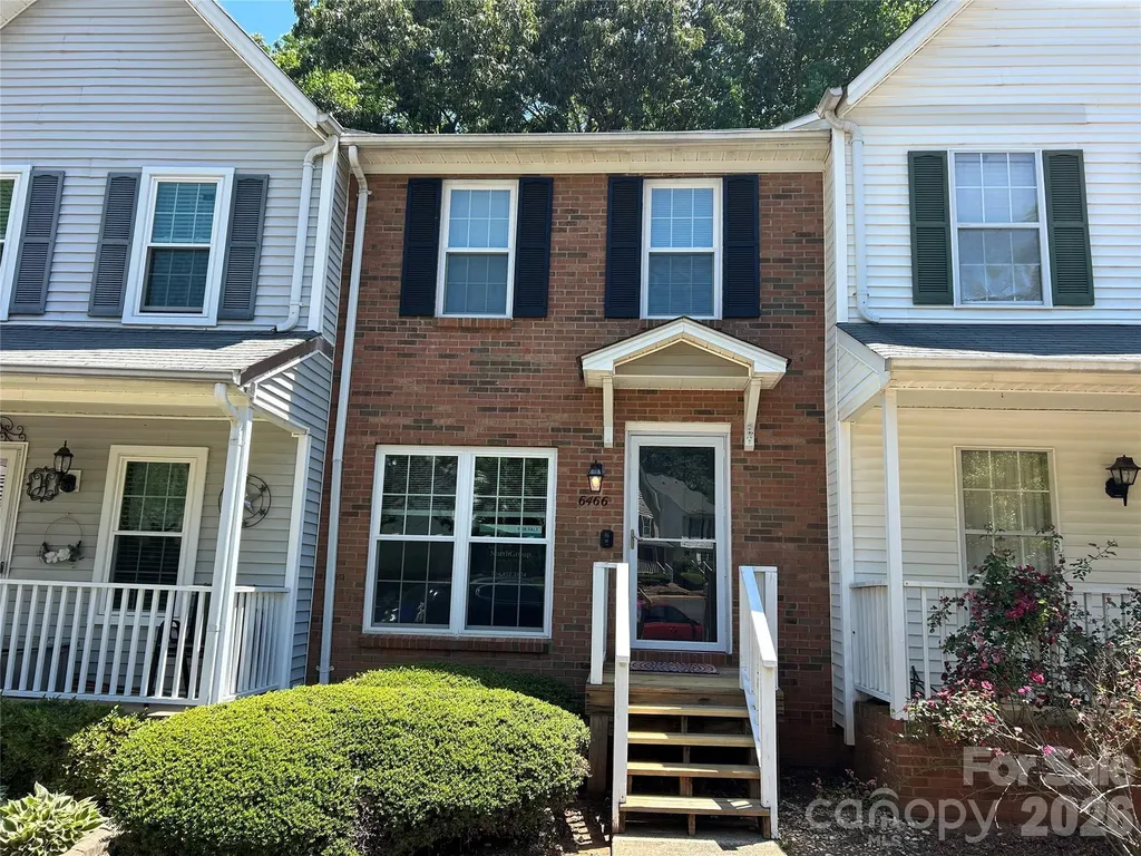 6466 Windsor Gate Lane Charlotte NC 28215