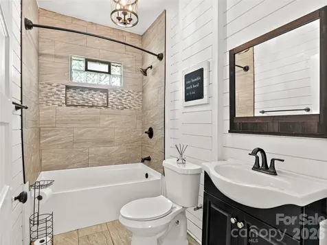 125 Edwards Avenue Swannanoa NC 28778