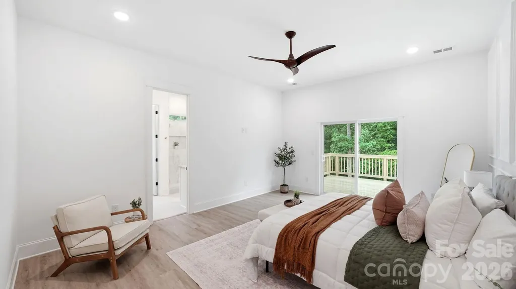825 Breezewood Drive Charlotte NC 28262