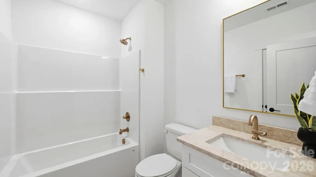 825 Breezewood Drive Charlotte NC 28262