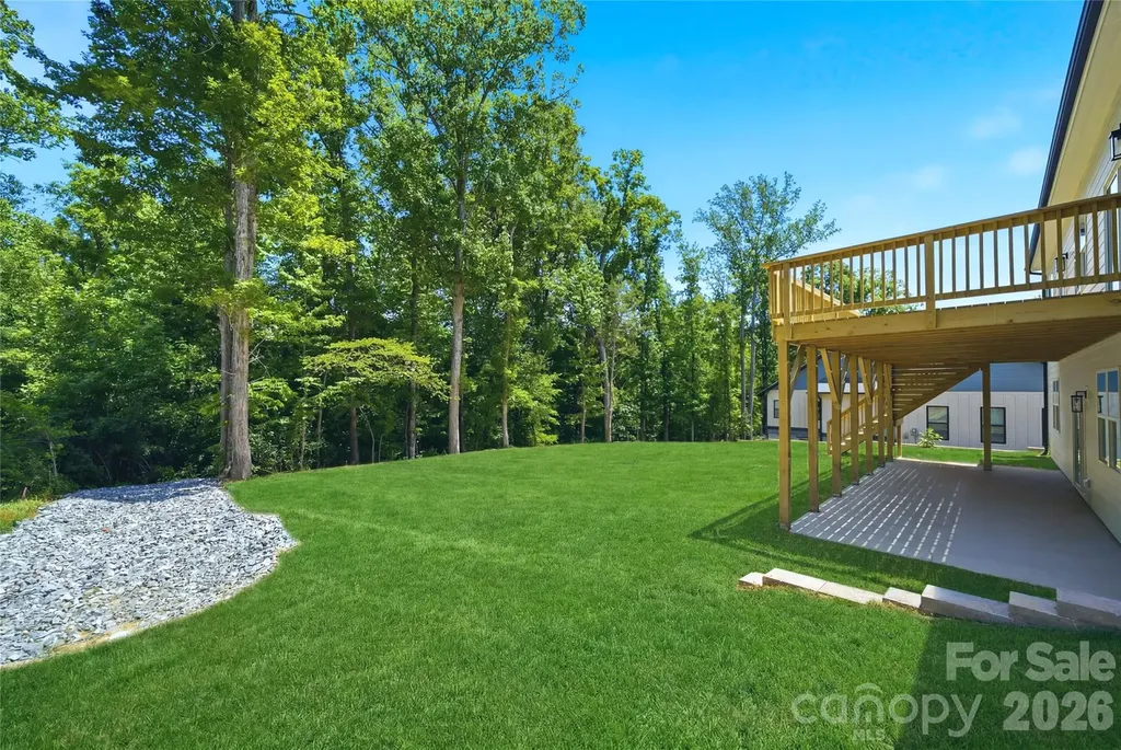 825 Breezewood Drive Charlotte NC 28262