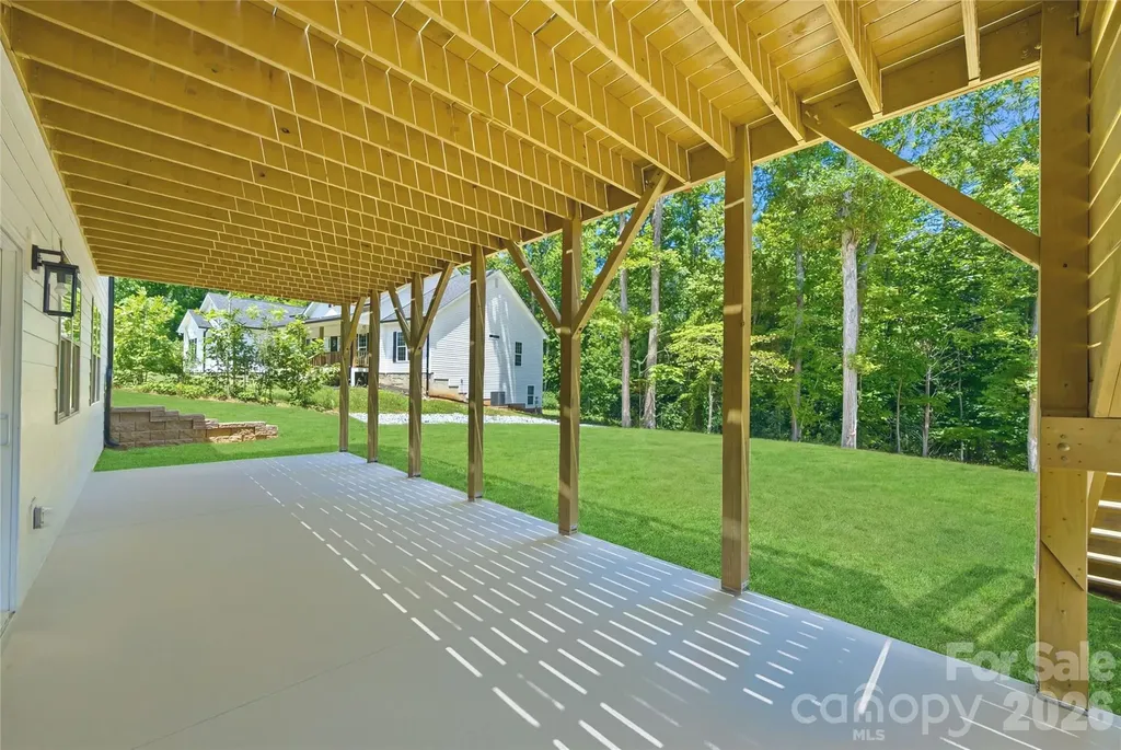 825 Breezewood Drive Charlotte NC 28262