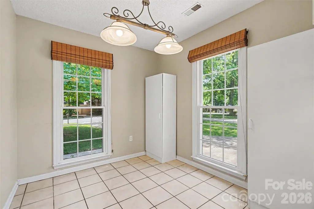 4300 Saxonbury Way Charlotte NC 28269