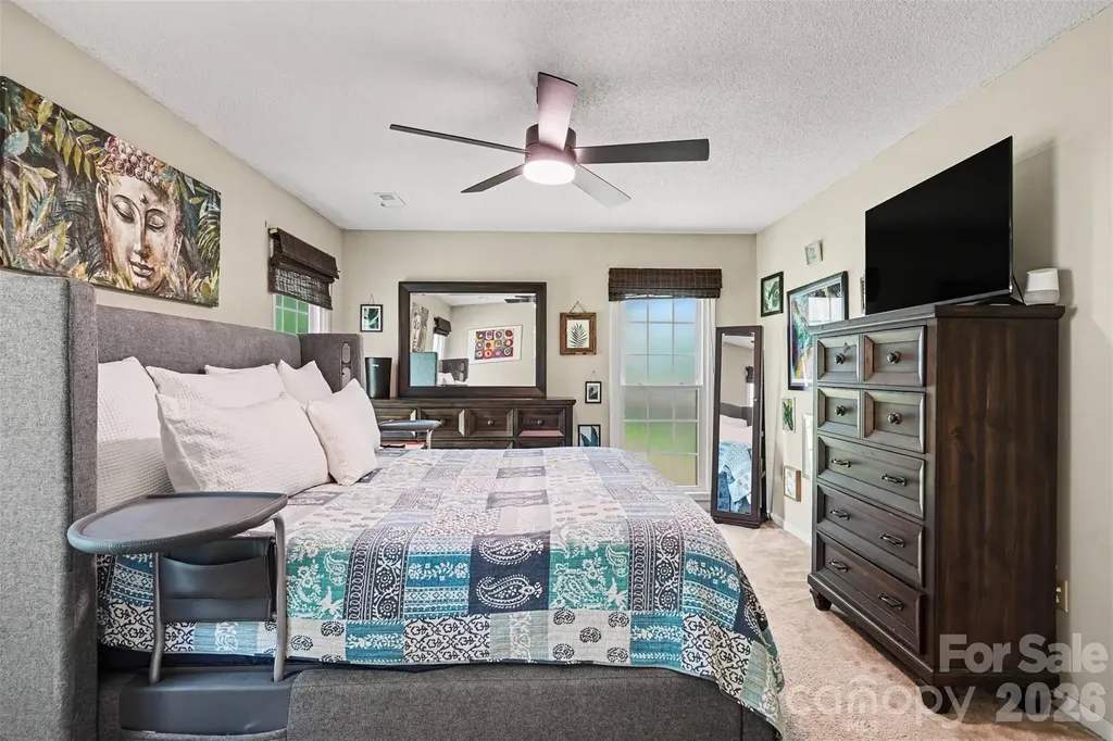 4300 Saxonbury Way Charlotte NC 28269