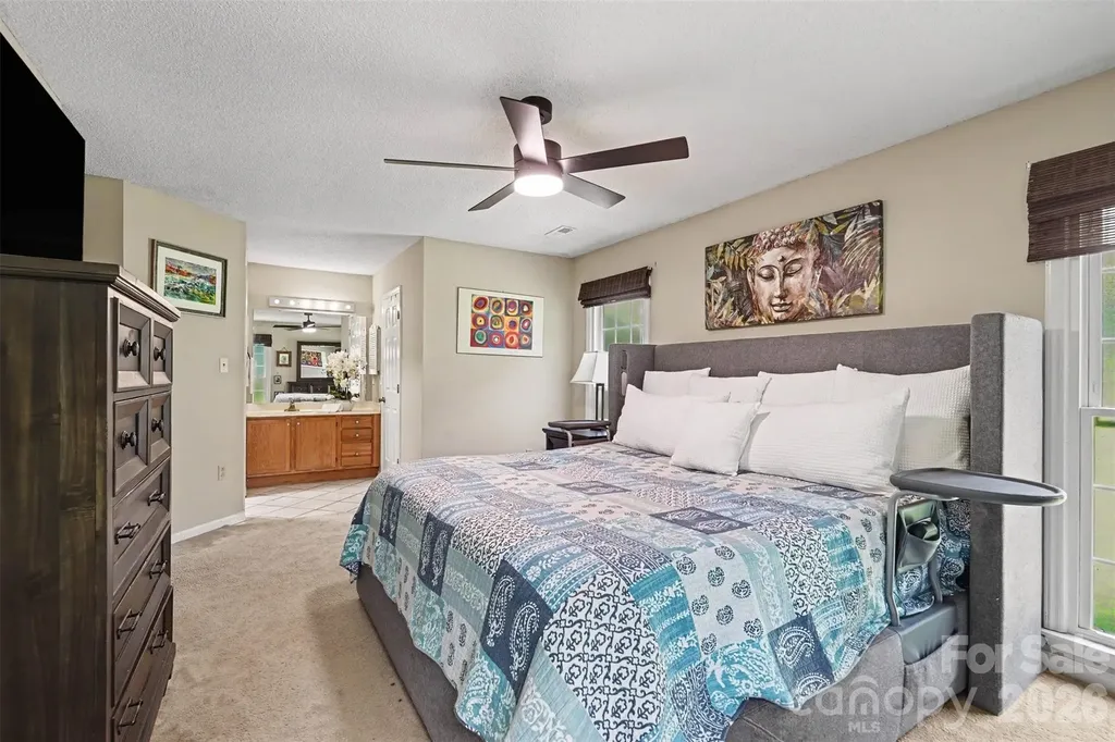 4300 Saxonbury Way Charlotte NC 28269