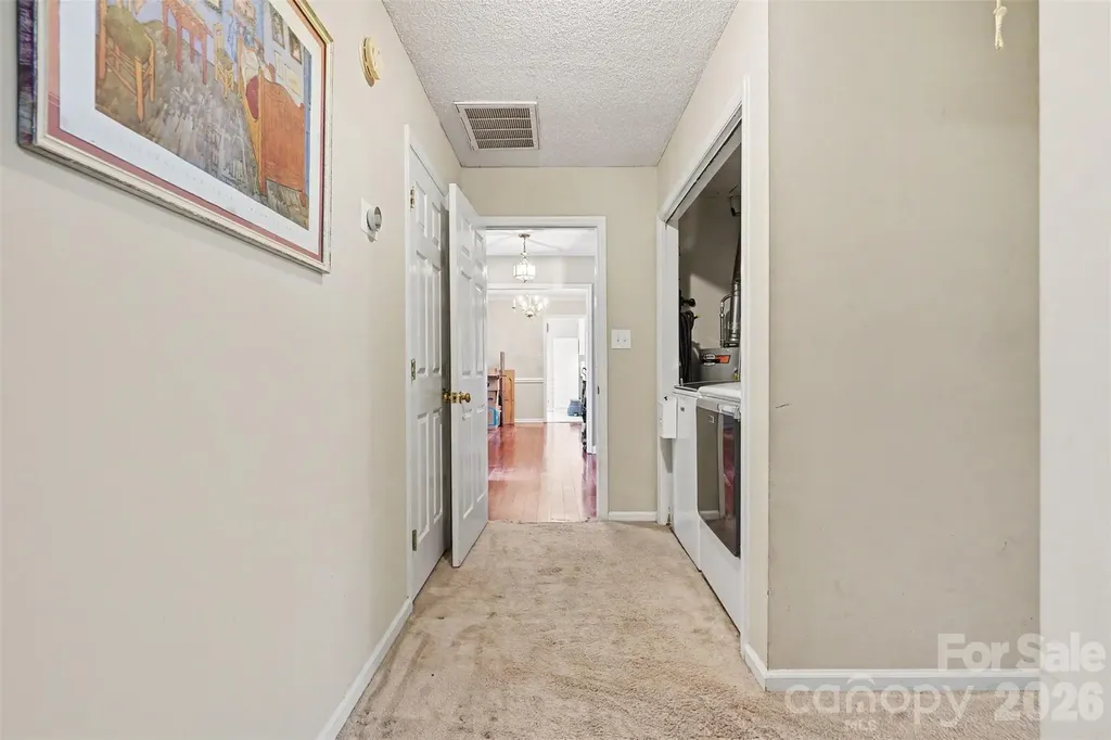 4300 Saxonbury Way Charlotte NC 28269