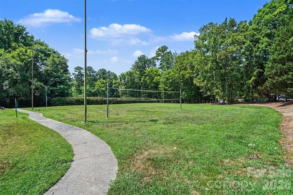 4300 Saxonbury Way Charlotte NC 28269