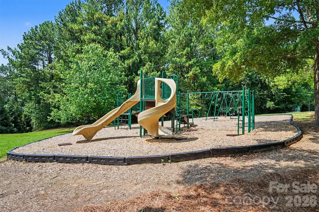 4300 Saxonbury Way Charlotte NC 28269