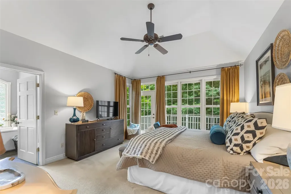 483 Cross Creek Drive Marion NC 28752