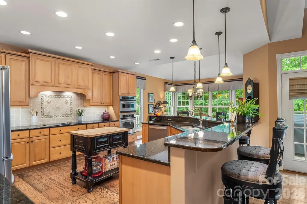 483 Cross Creek Drive Marion NC 28752