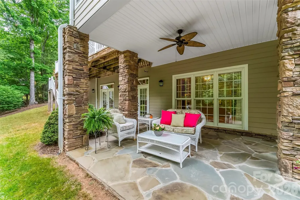 483 Cross Creek Drive Marion NC 28752
