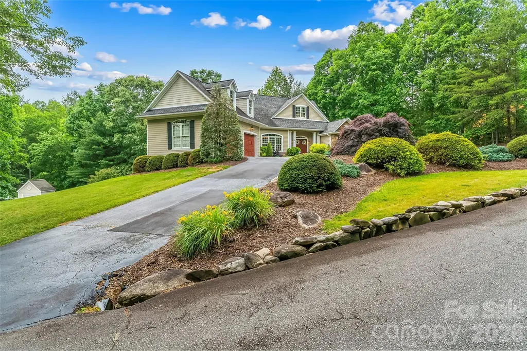 483 Cross Creek Drive Marion NC 28752