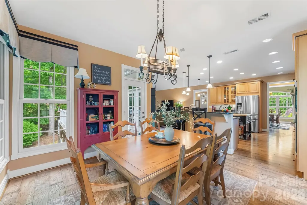 483 Cross Creek Drive Marion NC 28752