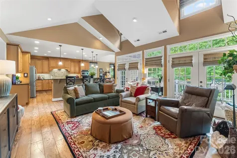 483 Cross Creek Drive Marion NC 28752