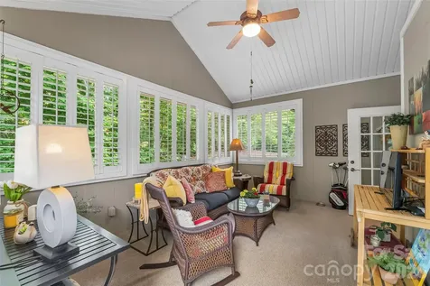 483 Cross Creek Drive Marion NC 28752