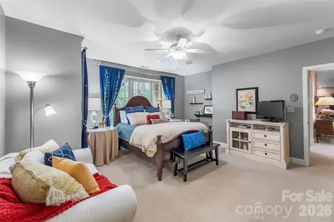 483 Cross Creek Drive Marion NC 28752