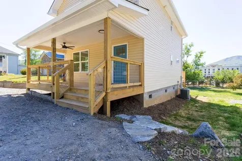 46 Vance Avenue Black Mountain NC 28711
